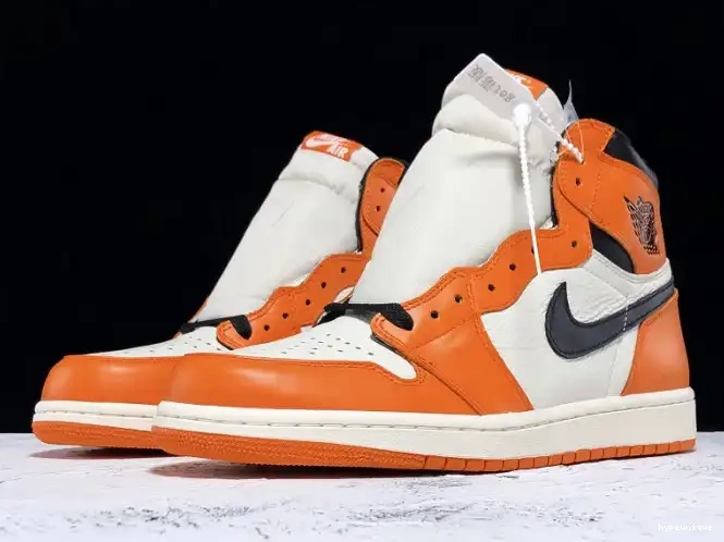 HYPE 555088-113 Air Shattered 1 Backboard Jordan Away 0521